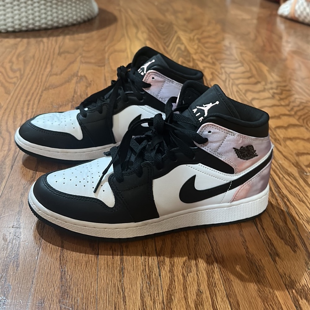 Tie dye Air Jordan mids